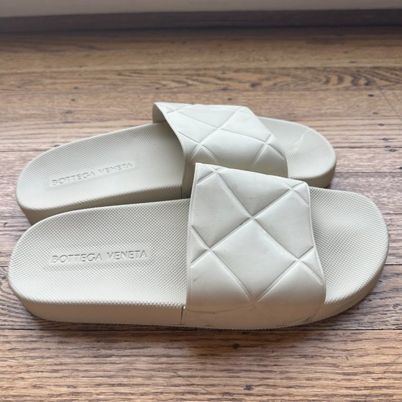 Sandals_&_Flip_Flops